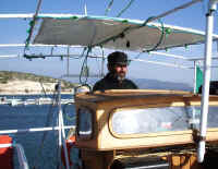 captain-Andreas-207-web.jpg (61051 byte)