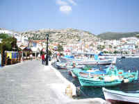 samos_13_harbour_pythagorion.jpg (76053 byte)