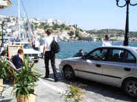 samos_18_harbour.jpg (81605 byte)