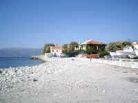 samos_244_harbour.jpg (62228 byte)