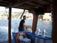 samos (104) fishing with bread.jpg (64296 byte)